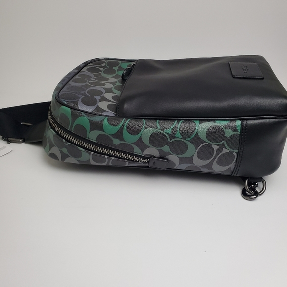 NWT Coach Crossbody Medium Backpack Below Retail - Picture 4 of 4